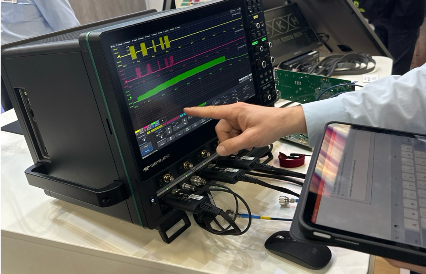Why Modern Debugging Requires Both Protocol and Physical Layer Analysis？